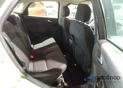 2018 Ford Focus Se from USA, damaged, VIN 1FADP3F26JL266040